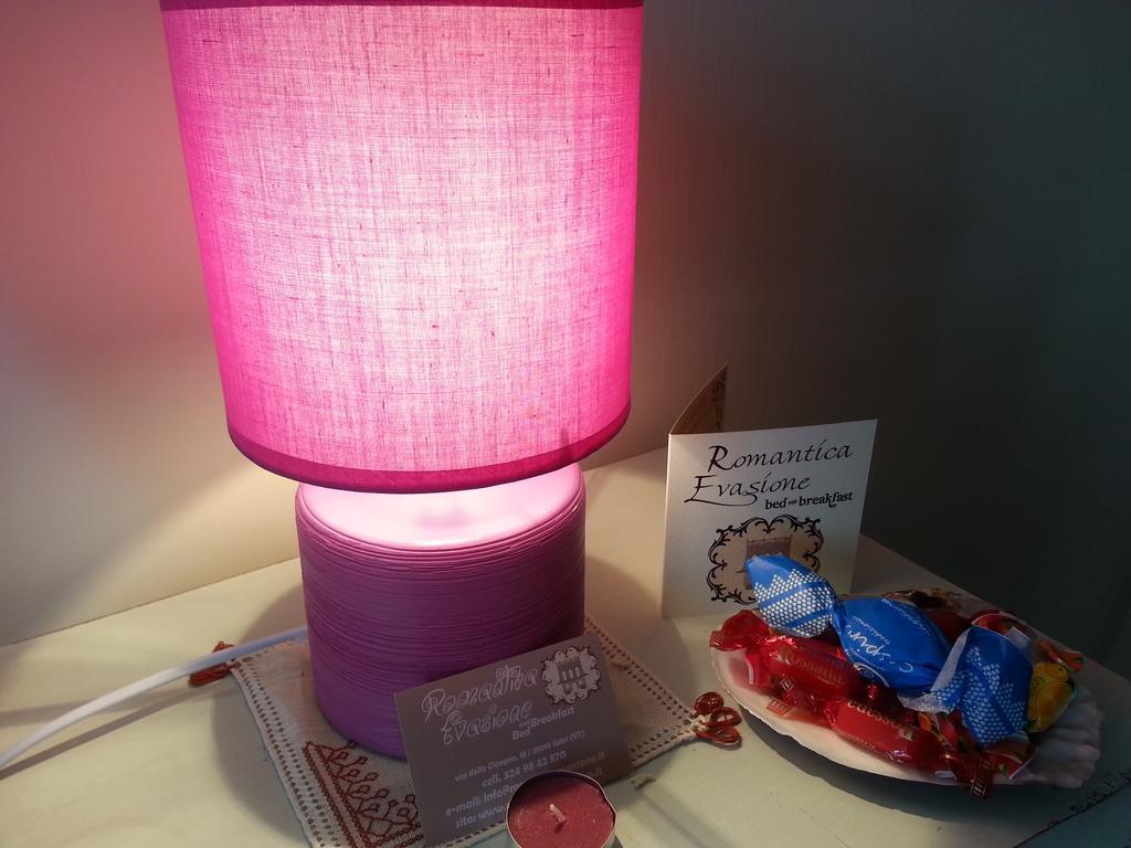 Bed And Breakfast Romantica Evasione Sutri Quarto foto
