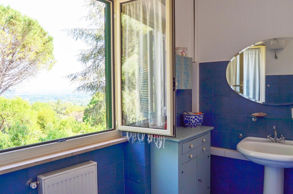 Bed And Breakfast Romantica Evasione Sutri Exterior foto
